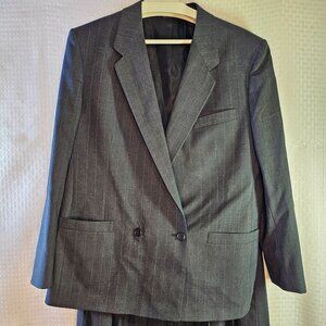 Vintage Burberry gray Pinstripe Womens Suit Medium Skirt & Blazer Set